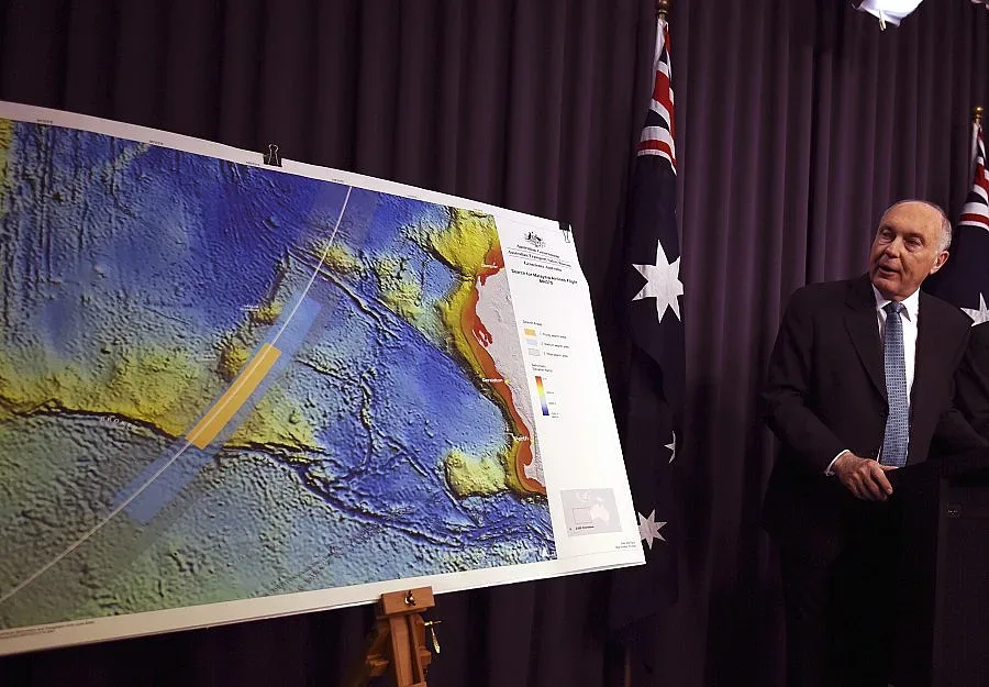 Холандци търсят малайзийския самолет за 52 млн. долара