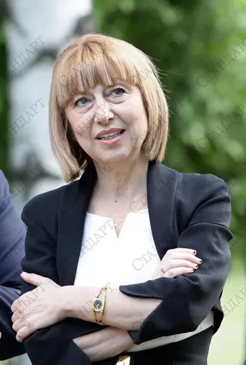 Клисарова поръча: Изпити след 8-и клас, чужд език от втори