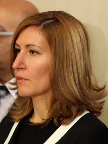 Николина Ангелкова - служебен транспортен министър