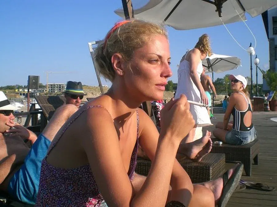 Звезди забавляват домочадието край морето