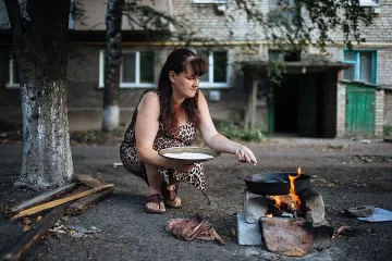 Украйна пести газ, въвежда санкции срещу Русия (ОБЗОР)