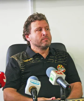 Вили Вуцов полудя за три дузпи