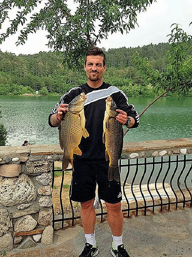 Принца на Пловдив лови риба в Гърция