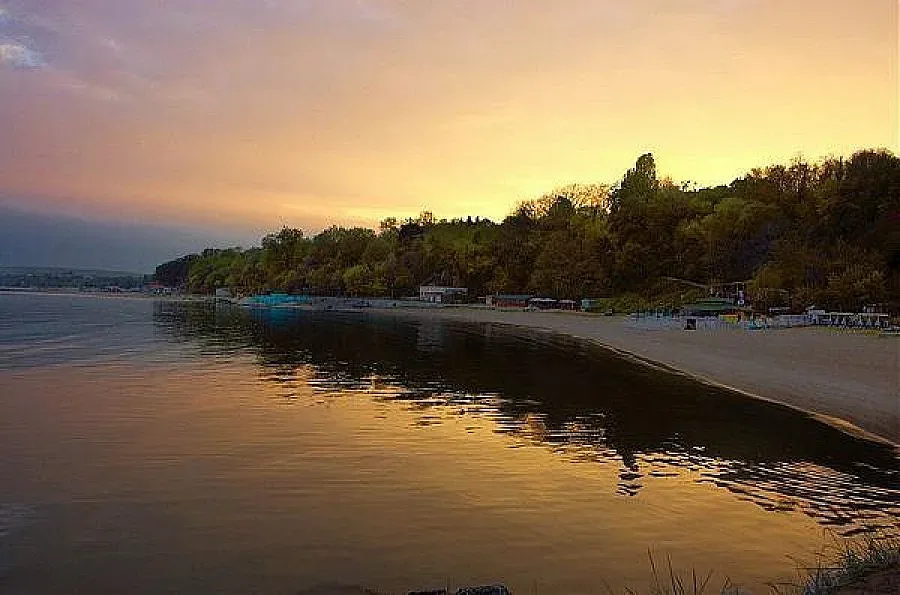 Пак забраниха къпането на Офицерския плаж