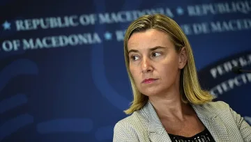 Италия отново издигна Могерини