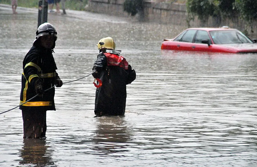 Нови бедствия заради проливния дъжд 