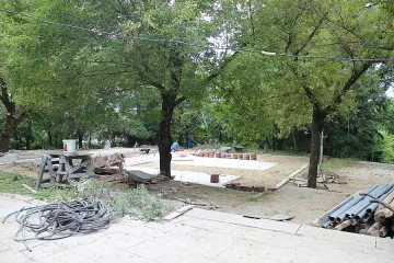 Ударно ремонтират любим парк на благоевградчани