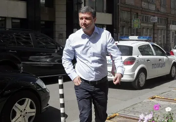 Енергичният Стойнев