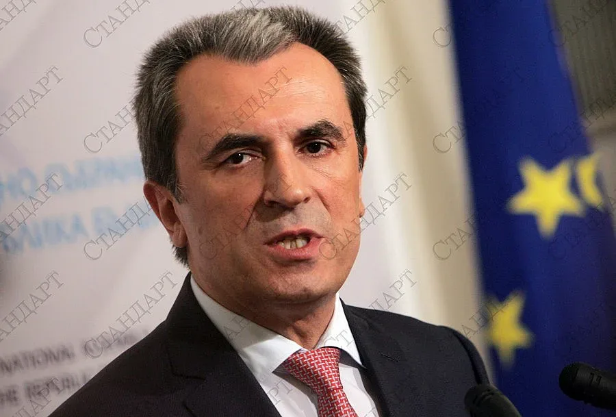  Орешарски: Подобрихме бизнес климата