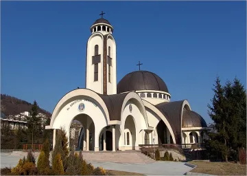 11 камбани бият за "Свети Висарион"