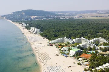 Военни вдигнаха мост на "Албена"
