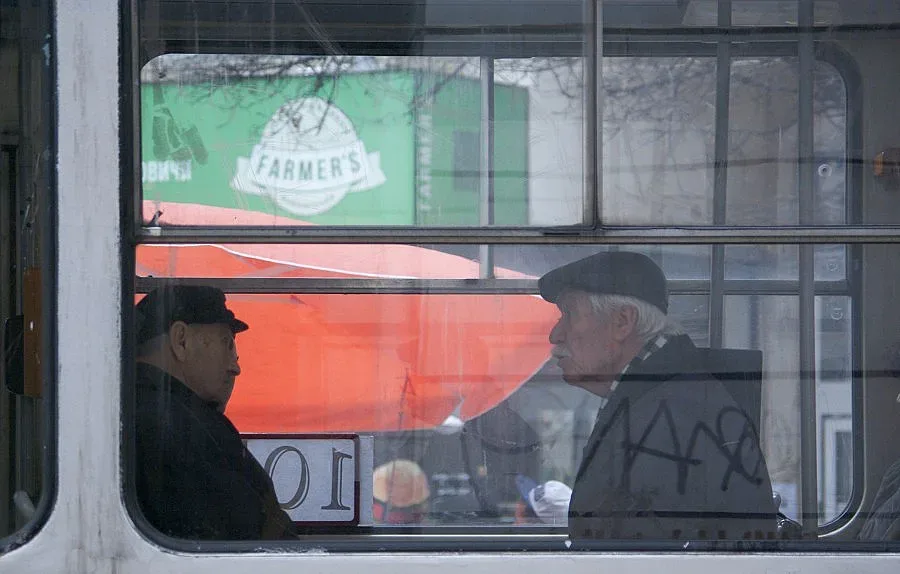 НОИ удължи срока за смяна на банката за получаване на пенсия