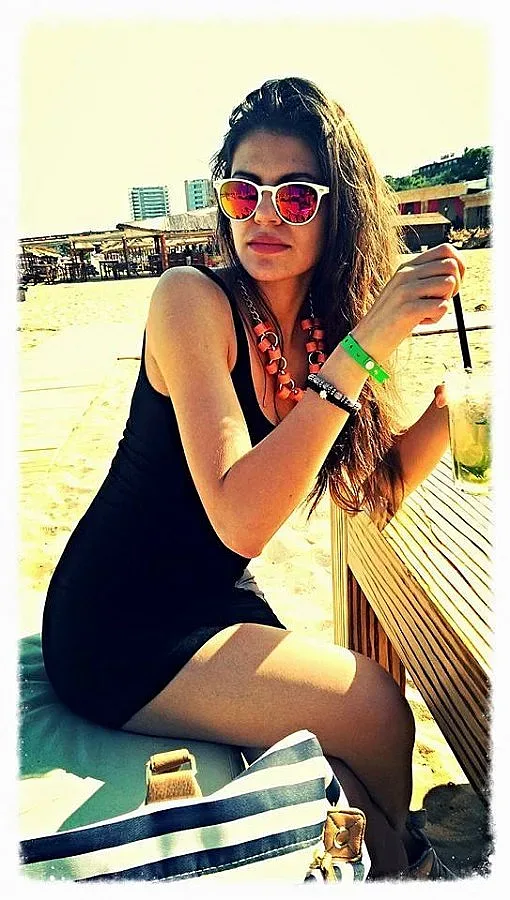 Звездите се хвалят във Фейсбук с морските си подвизи