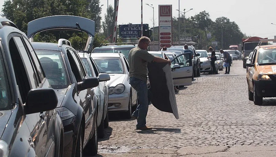 Плащат за градушката през февруари