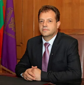  Даниел Панов победи в конкурса "Кмет на месеца"