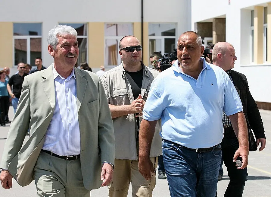 150 на изпит за депутати при Бойко