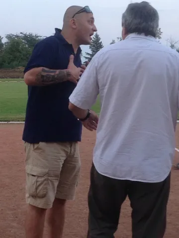 Бабаит от Горна преби треньор