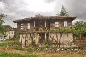 Даскалът, нахранен и без данъци