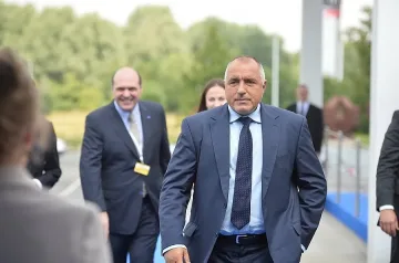 Борисов: Разправяха, че асфалт не се яде, а сега 10 млрд. лв. и само спрени проекти