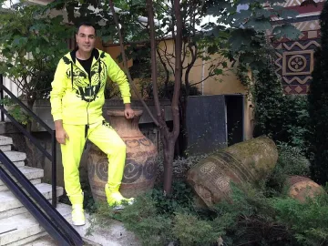 Драго Чая с нов анцуг от Киркоров