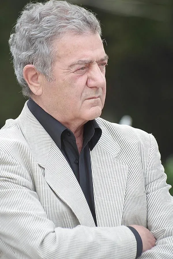 Стефан Цанев: Още Калигула казва, че народът иска цезар, защото го мързи