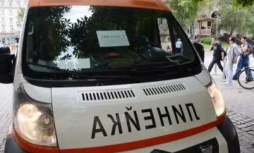Мъж се преби, бягайки от пожар
