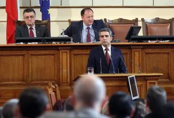 Вижте пълното изказване на президента пред парламента 