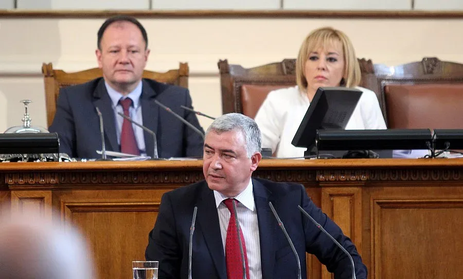 Мерджанов обвини президента в превишаване на правата му