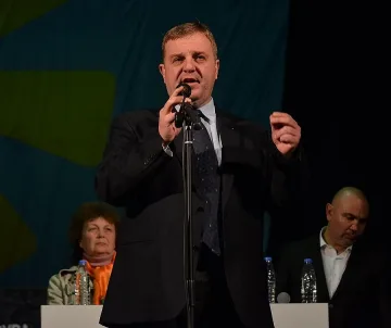 ВМРО премина официално към Патриотичен фронт