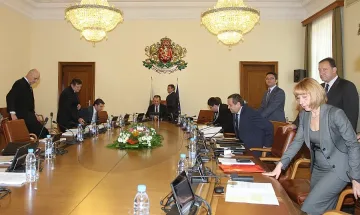 Световните медии: Оставка по време на криза в България