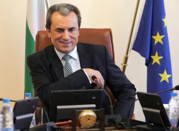 Орешарски си тръгна в 17,59 (ОБЗОР)