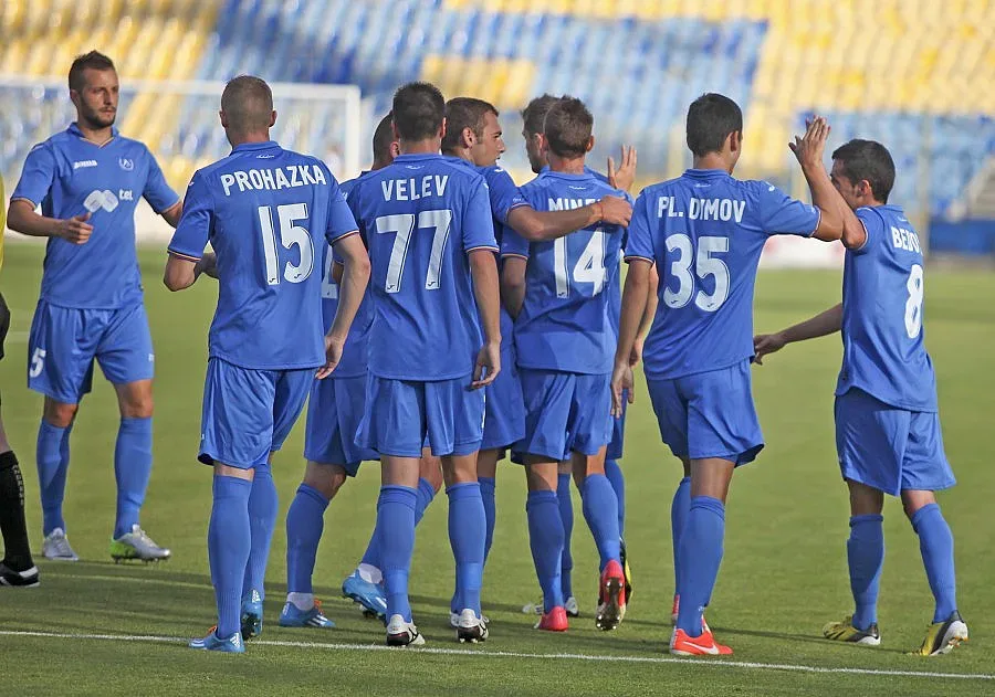 Мтел спонсорира "Левски" още една година