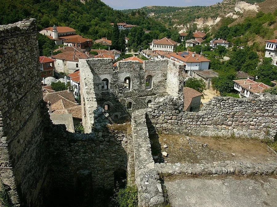 Туристи атакуват Мелник заради гроба на деспот Слав