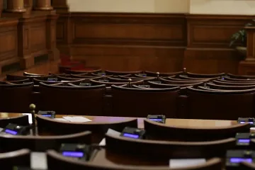 Парламентът ще обсъжда бюджета на НЗОК, ако се събере