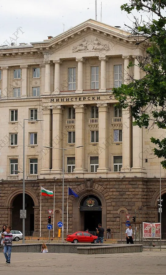 Кабинетът одобрява допълнителни разходи утре