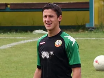 Александър Тонев май приключи с Астън Вила