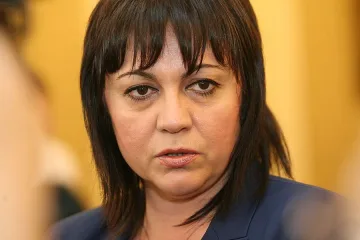 Нинова: Няма да хвърлям кал по колегите си