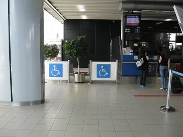 Летище София със спецзона за пътници с увреждания