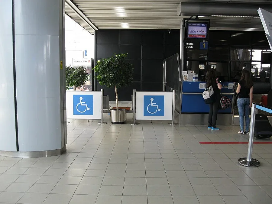 Летище София със спецзона за пътници с увреждания
