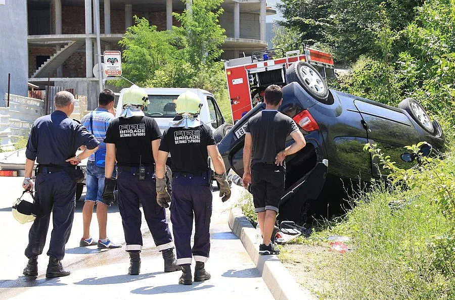 Фирма изхвърли труп пред болница