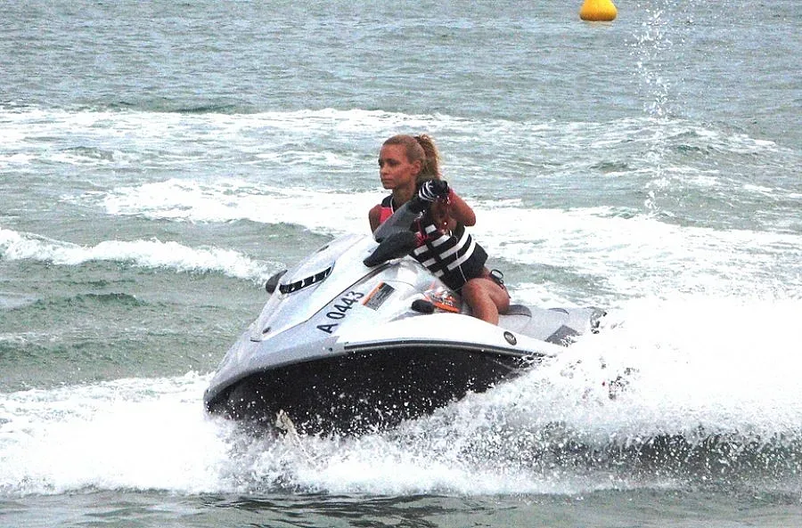 Джет-маниаци мериха сили в Бургас