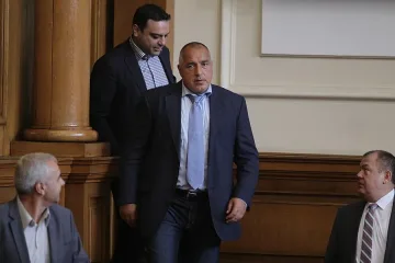 Бойко към Цацаров: Защитете имуществото в КТБ