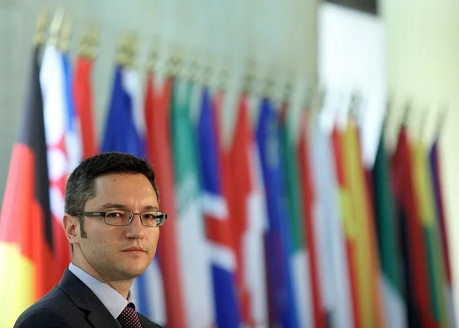 Вигенин: Спрягат ме за еврокомисар