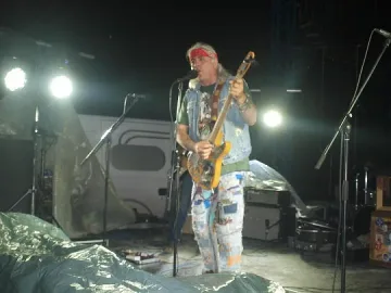 Рок фестивал край реката