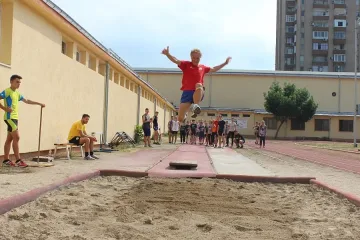 Наградиха най-добрите на лъвски скок