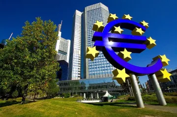 Еврозоната отбеляза по-малък излишък от очакваното