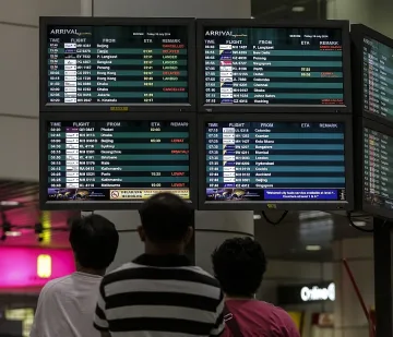 МВнР: Няма данни за българи на борда на падналия Боинг 777