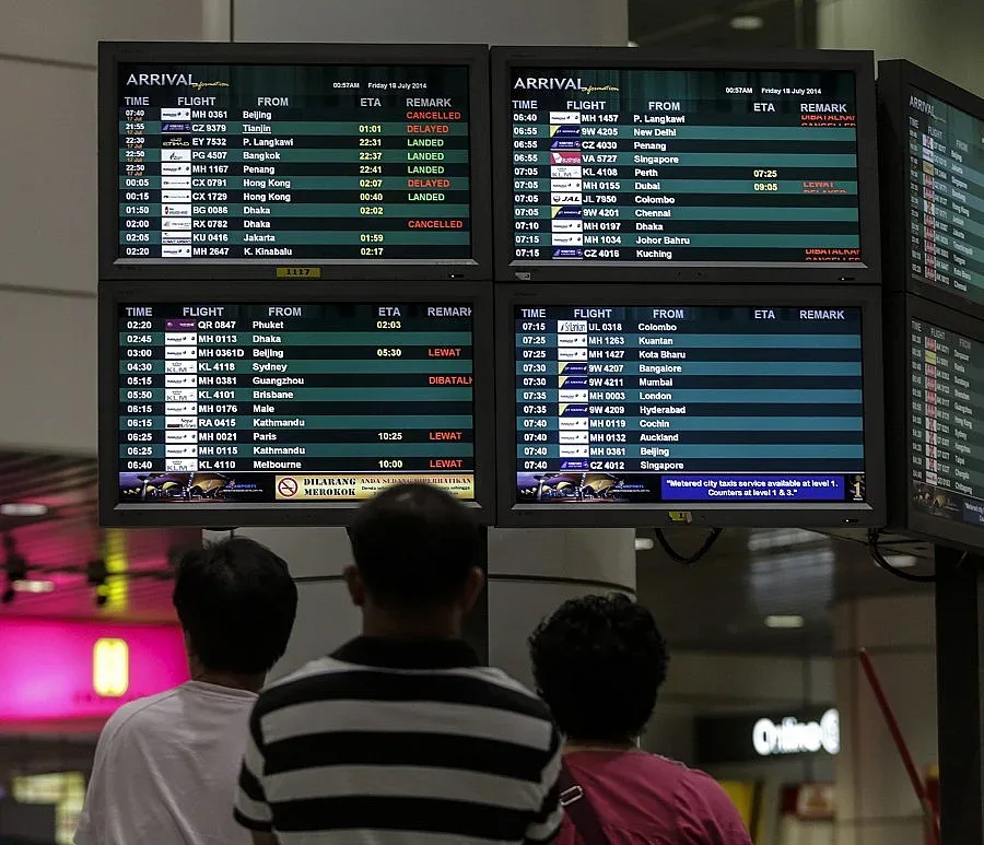 МВнР: Няма данни за българи на борда на падналия Боинг 777