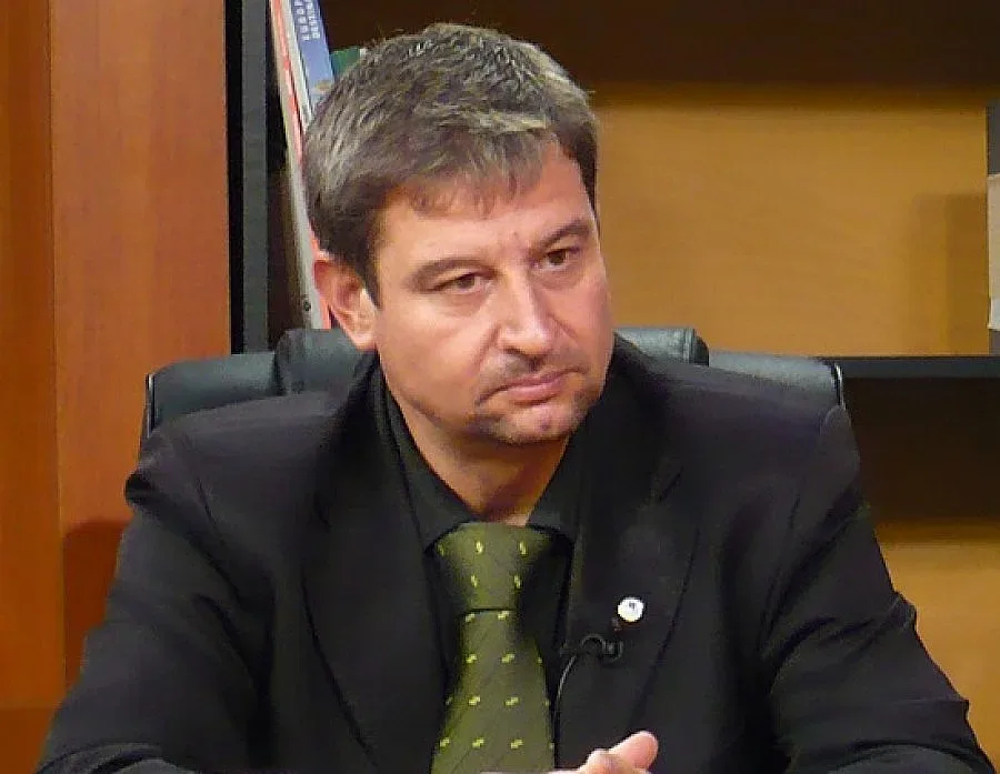 Учениците не бива да са роби