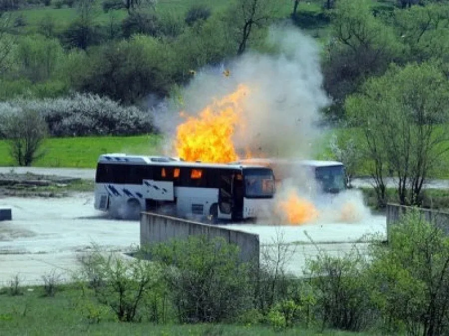 Две церемонии за жертвите в Сарафово (ОБЗОР)